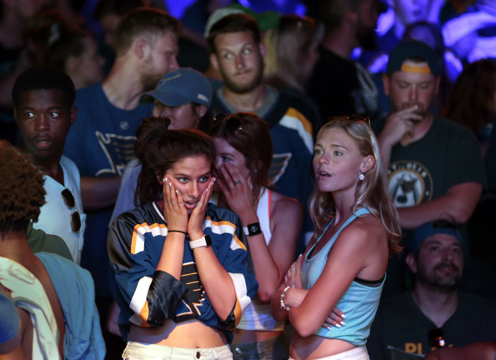 Blues try to win the Stanley Cup on home ice
